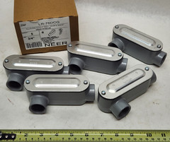 5 pcs – 3/4″ Electrical Conduit Body Type LR w/ Cover & Gasket Alum Threaded UL